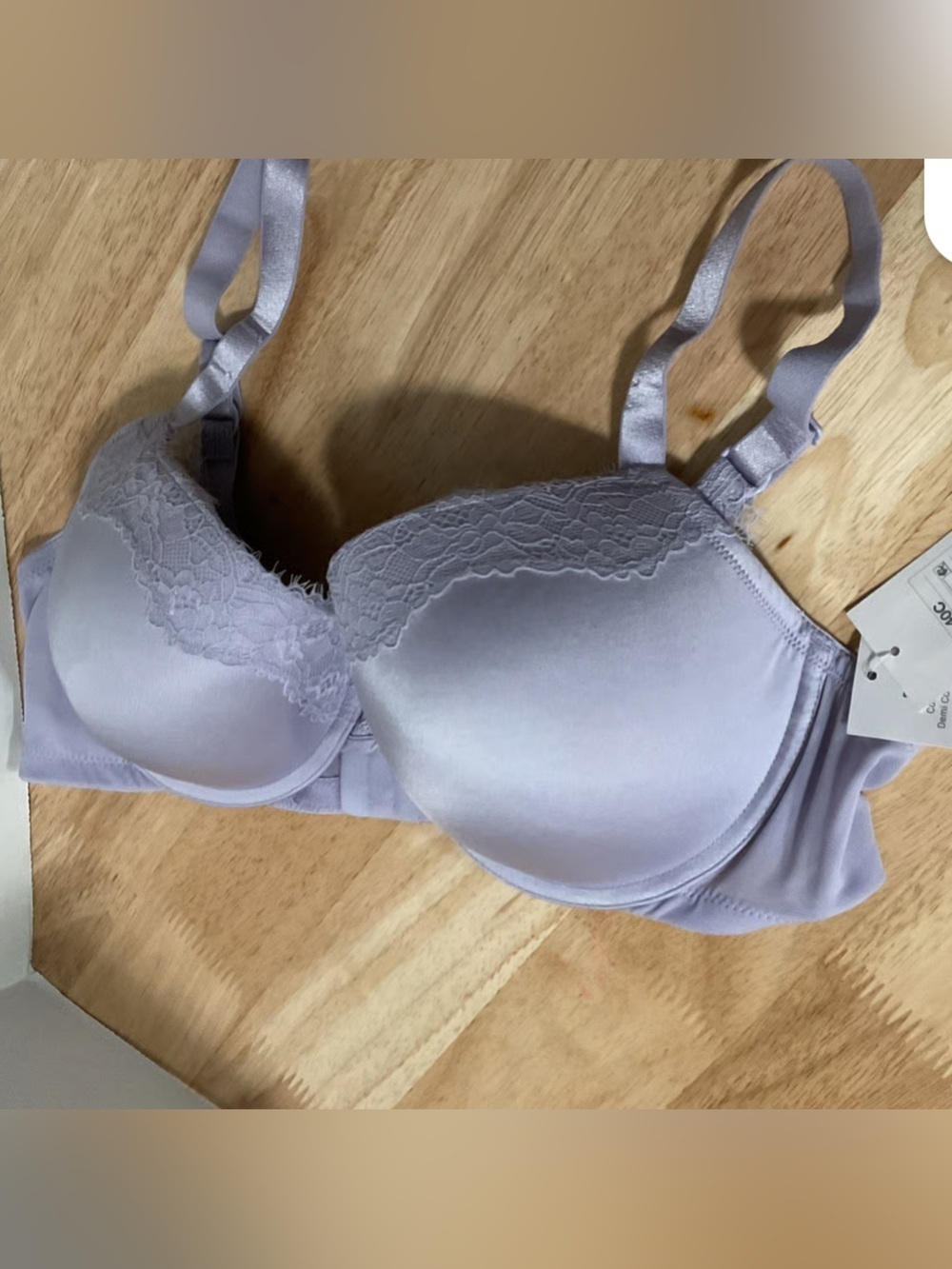 NEW 38 DD E Auden Lavender 
Elegant Lace Trimmed Bra
Padded push-up 
3 hook Back